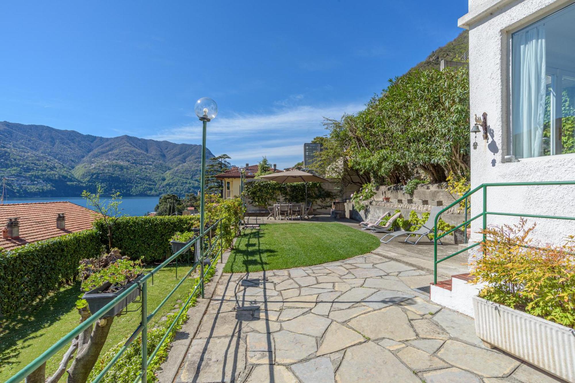 Casa Bambu - Splendida Vista Lago E Posto Auto 拉利奥 外观 照片